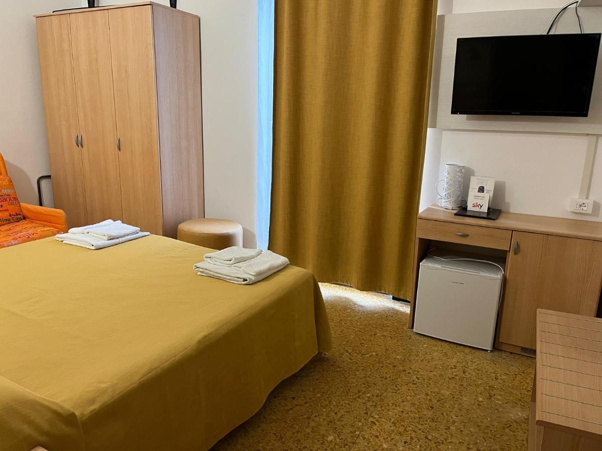 Hotel Villa Costa チェッレ・リーグレ エクステリア 写真