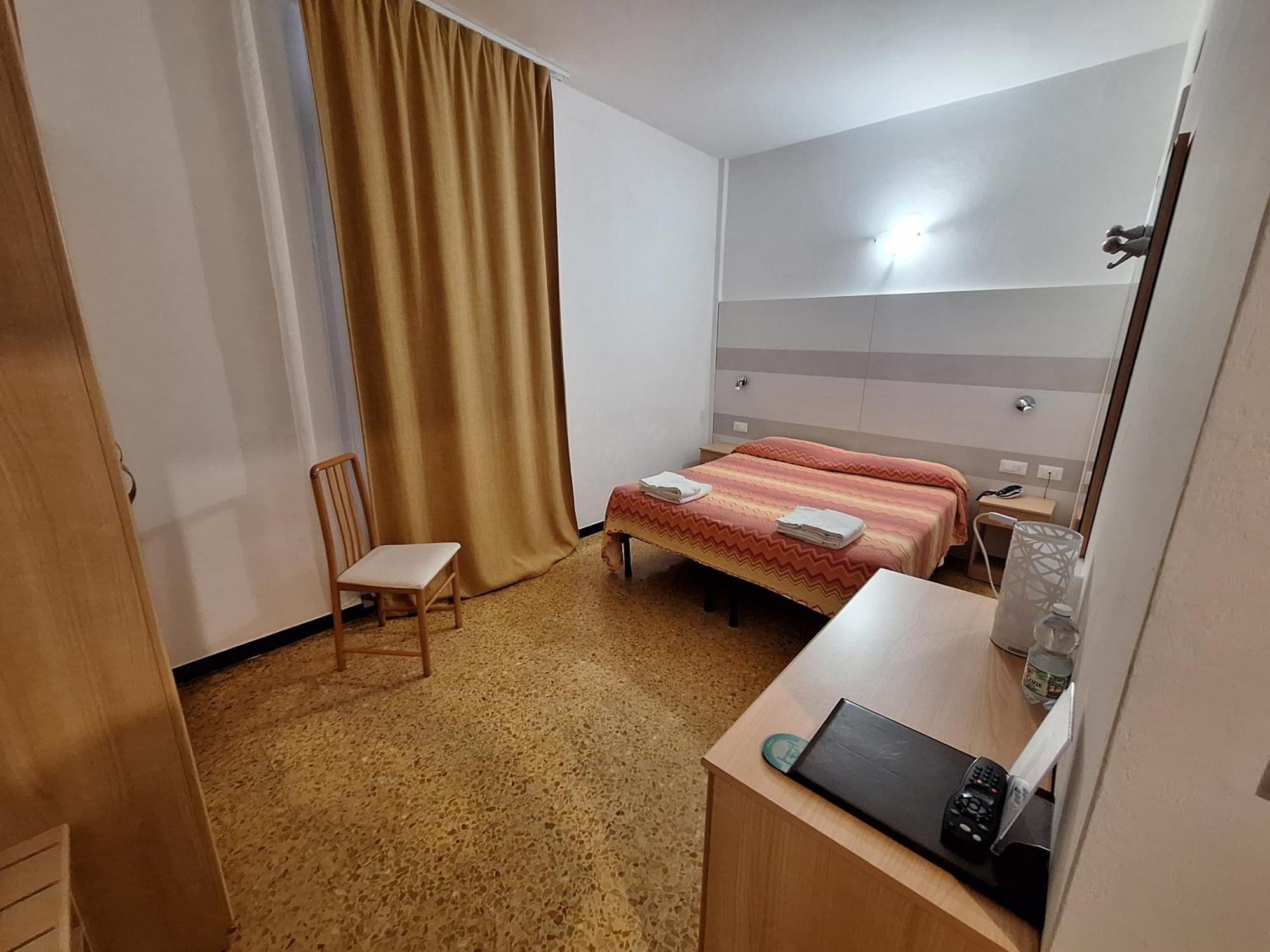 Hotel Villa Costa チェッレ・リーグレ エクステリア 写真
